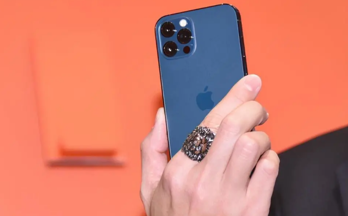 元江苹果手机维修分享iPhone12系列重启方法教程 